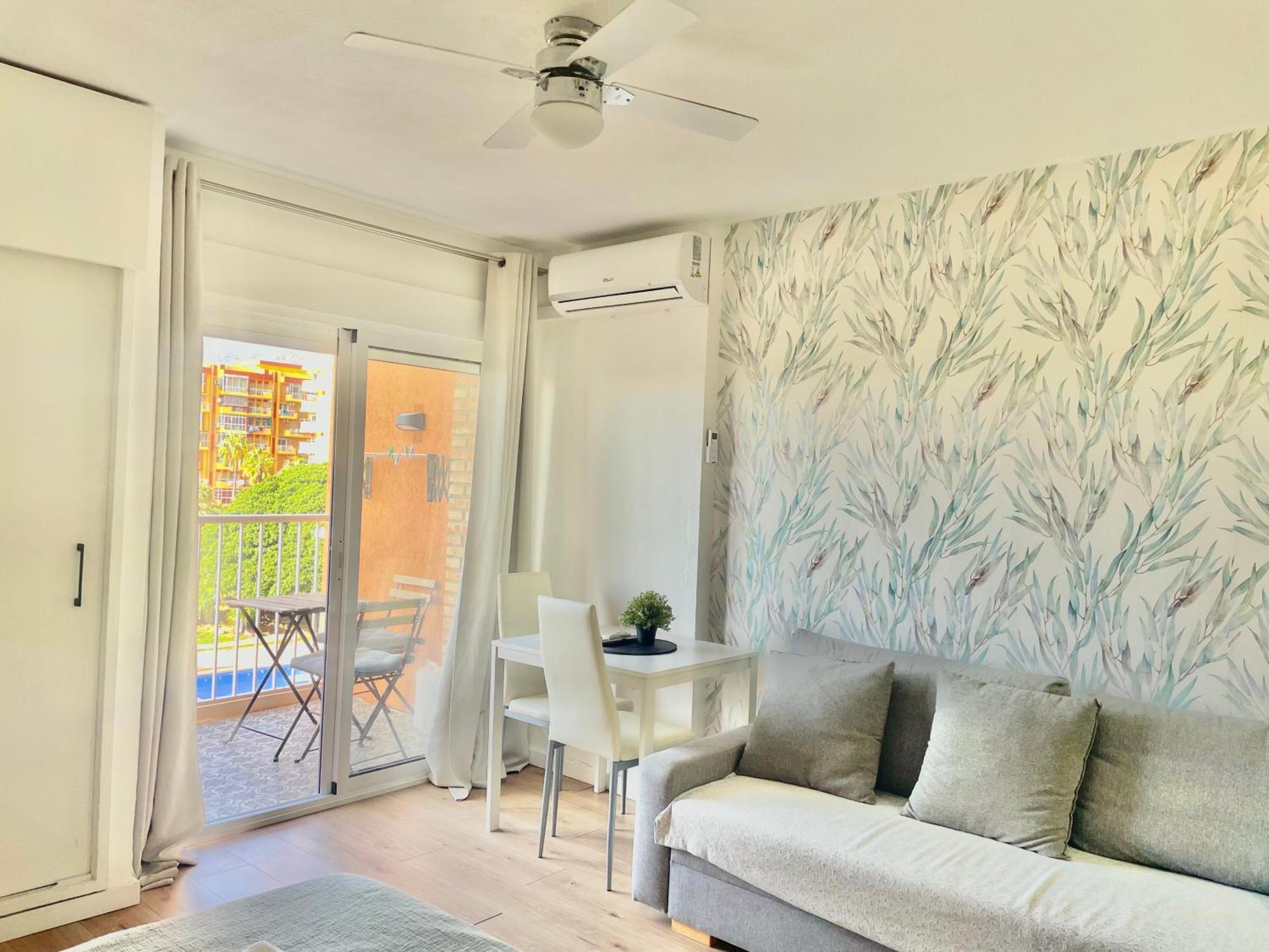 Luxury Suites Sunset Beach Benalmadena Exterior photo